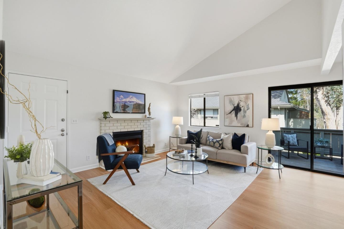 1615 La Terrace Circle