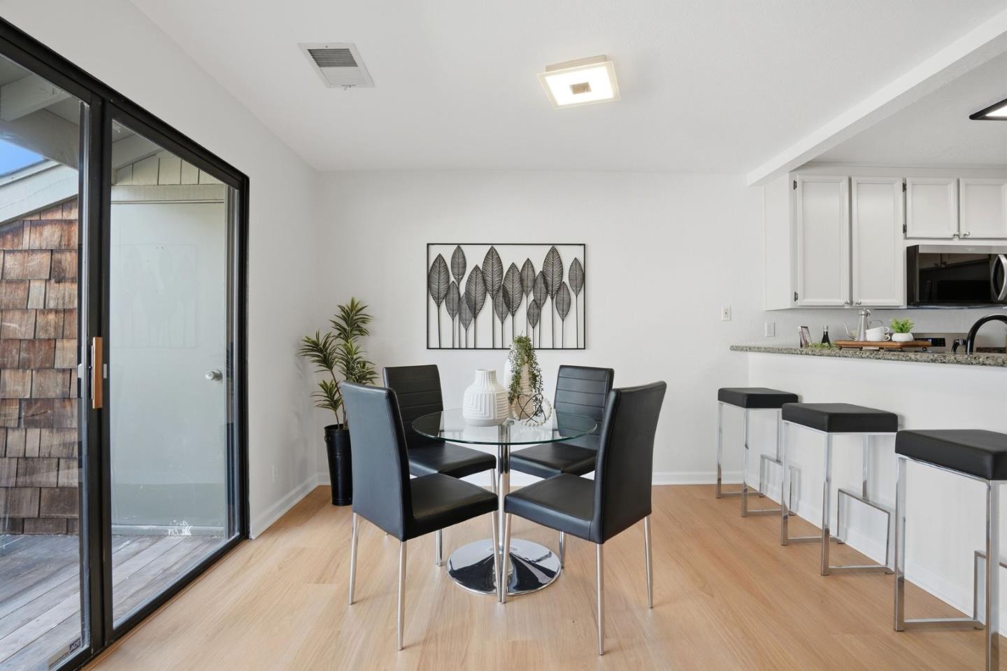 1615 La Terrace Circle