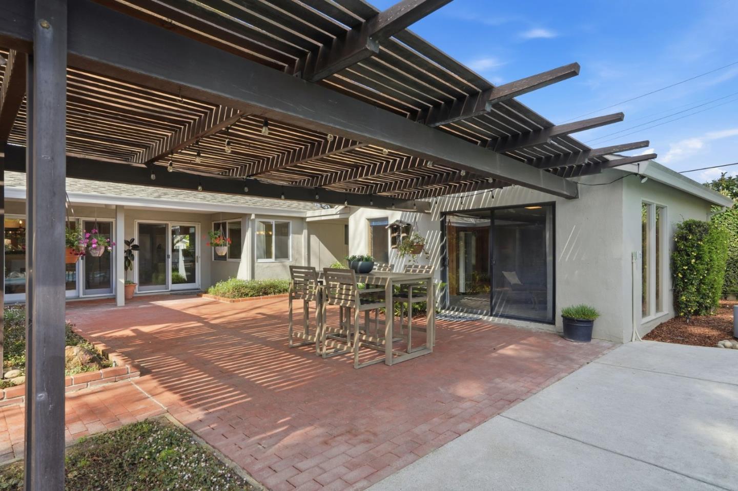1670 Cabana Drive