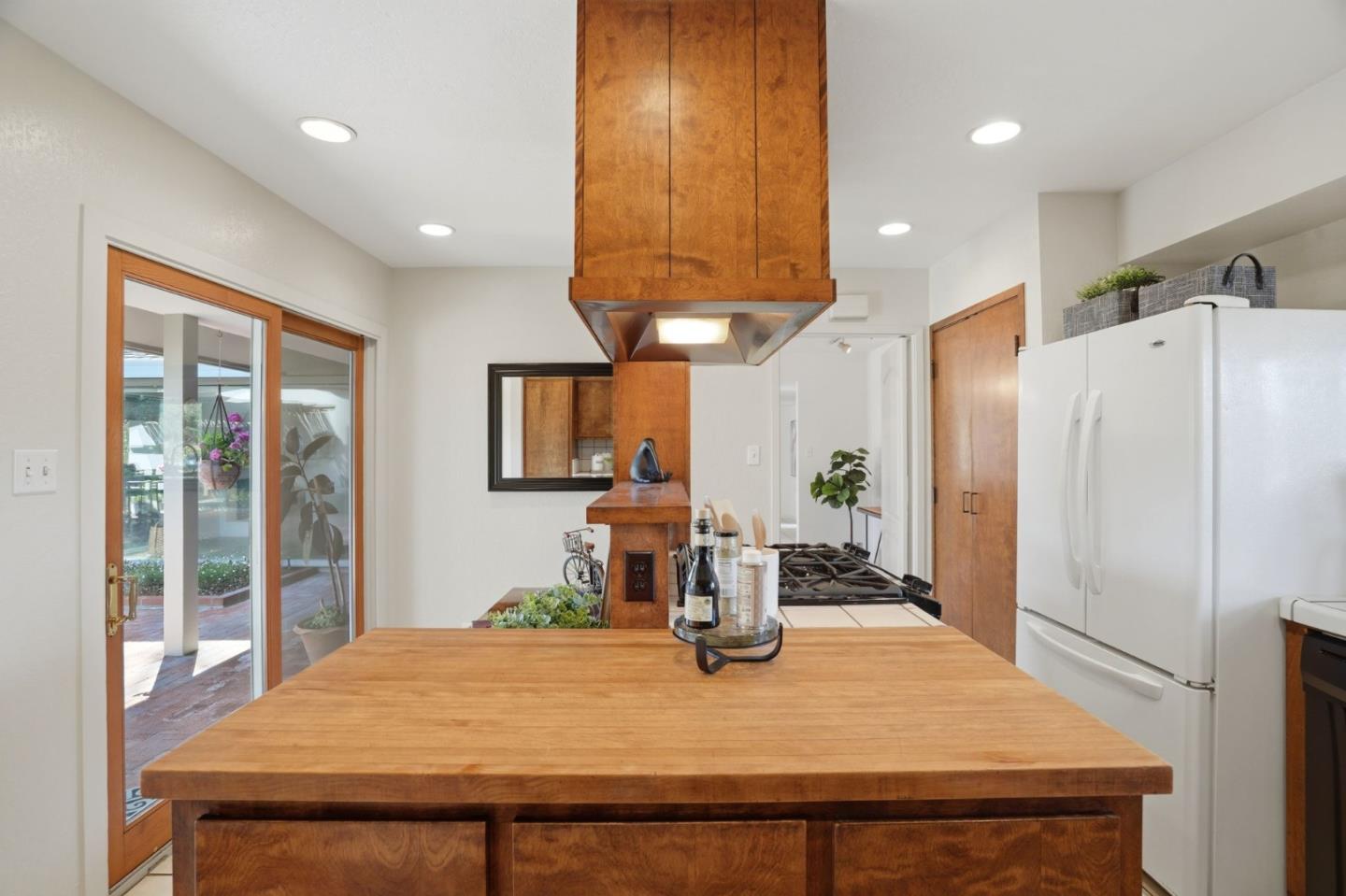 1670 Cabana Drive