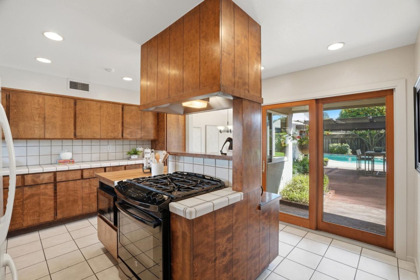 1670 Cabana Drive