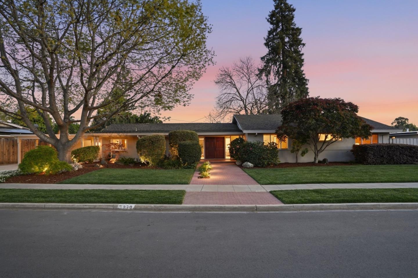 1670 Cabana Drive
