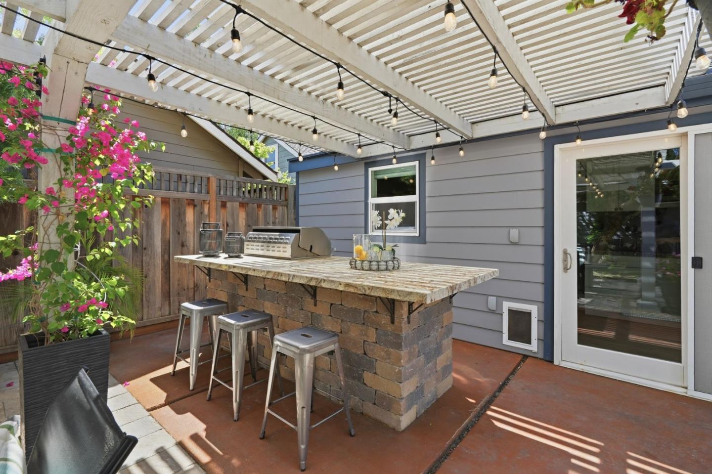 54 Atlas Avenue