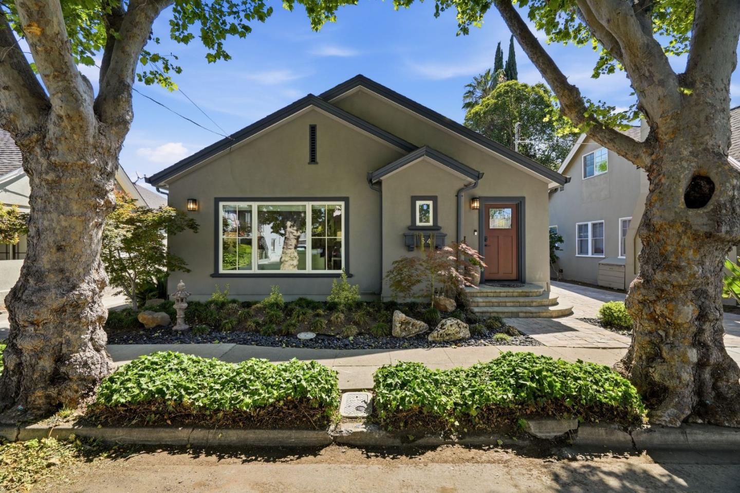 54 Atlas Avenue