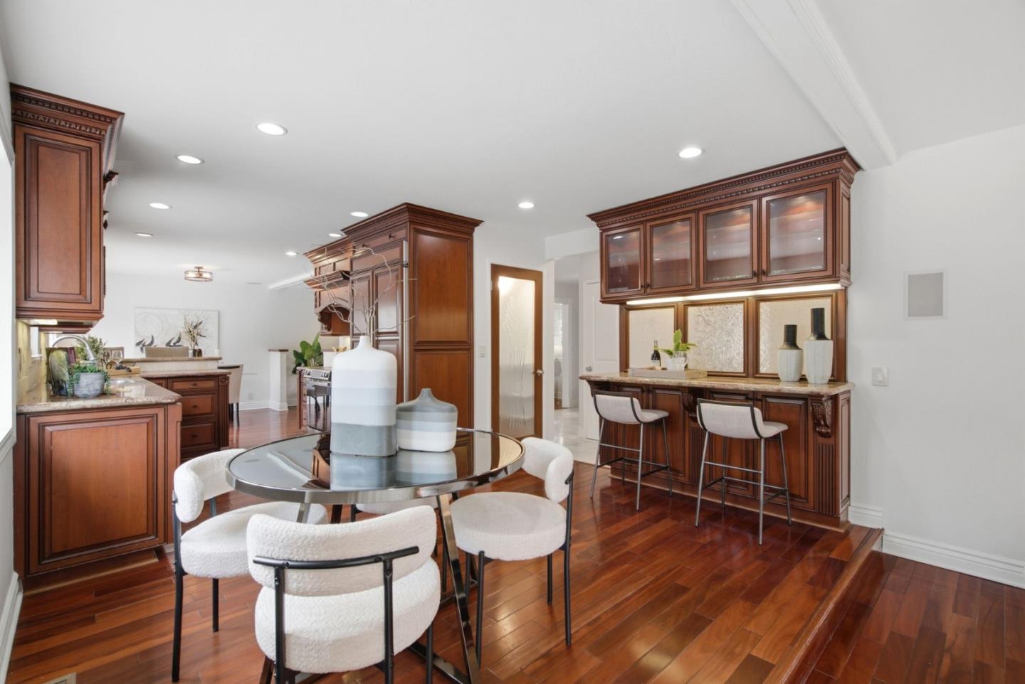 2644 Briarwood DR