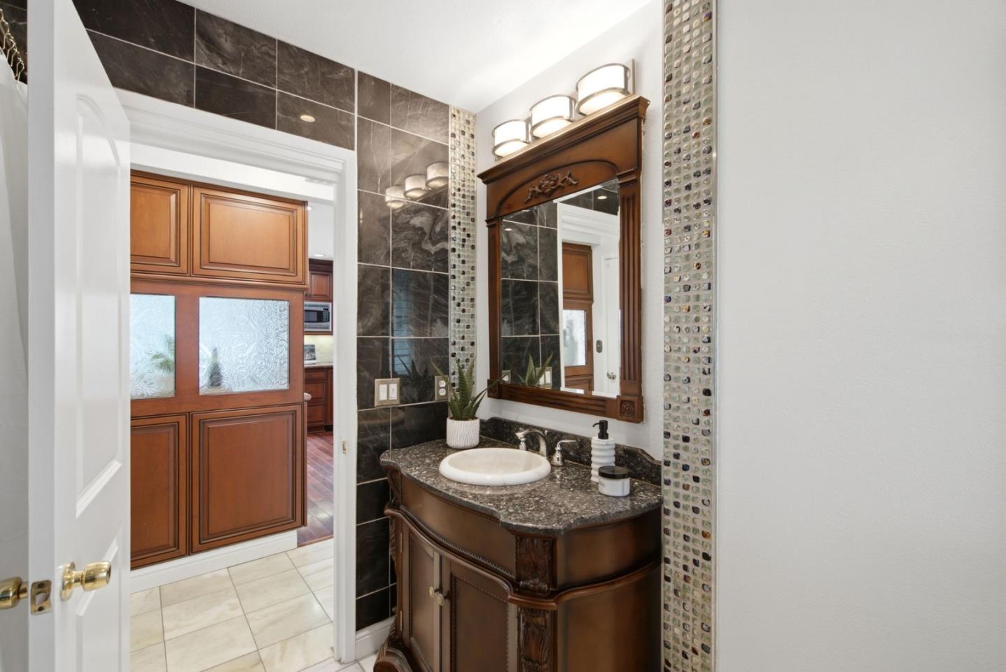2644 Briarwood DR