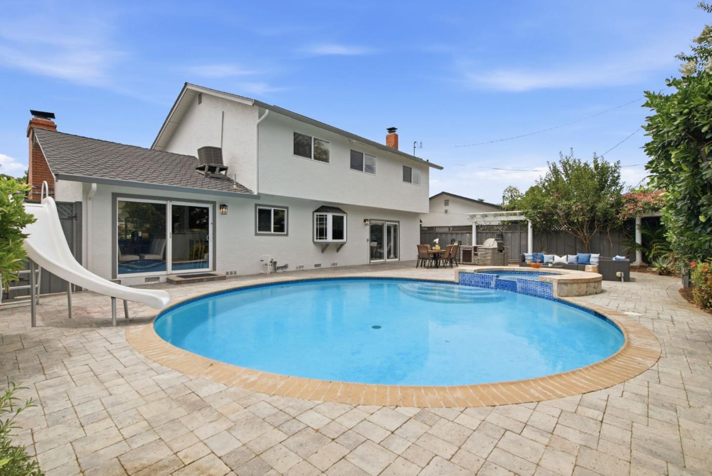 2644 Briarwood DR