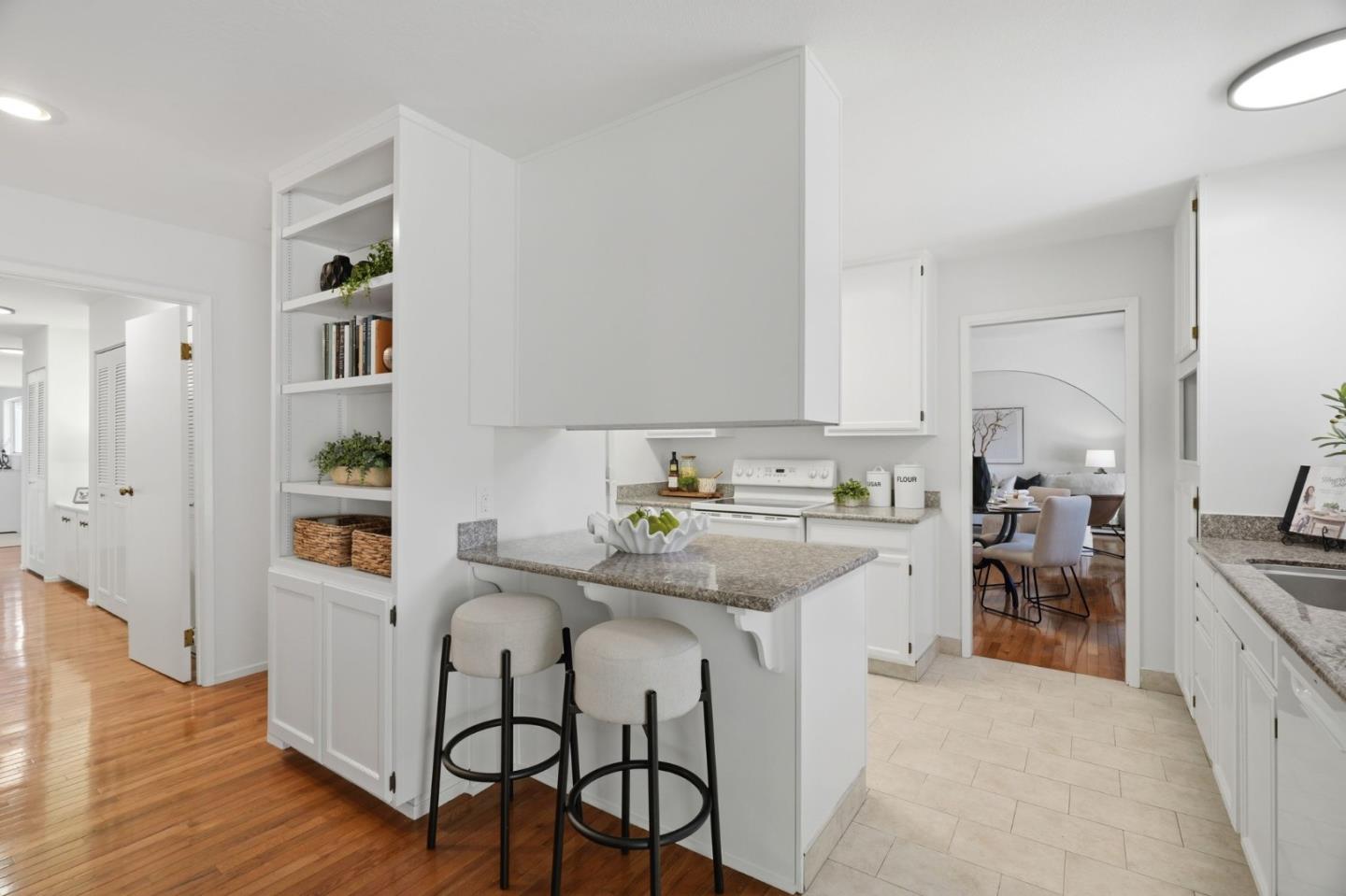 6314 Menlo DR