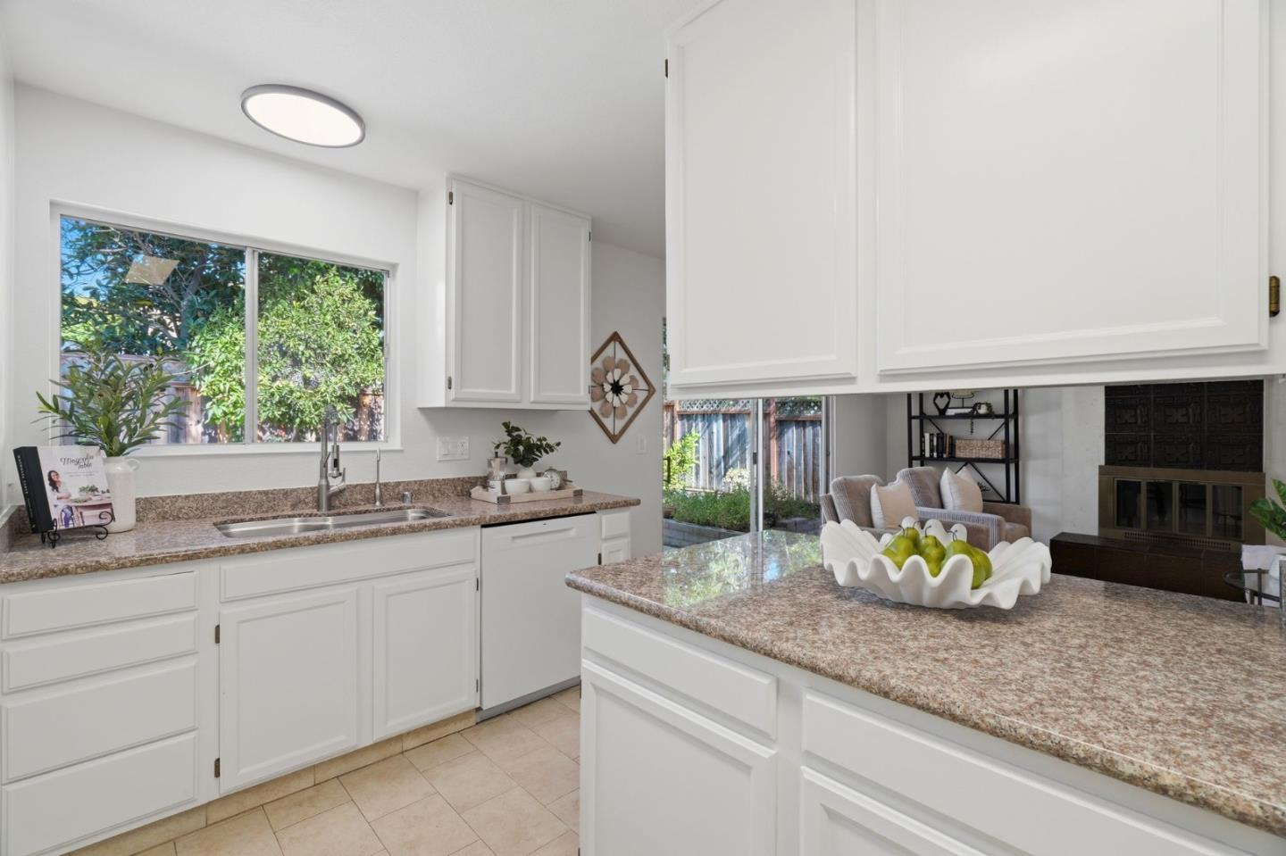 6314 Menlo DR
