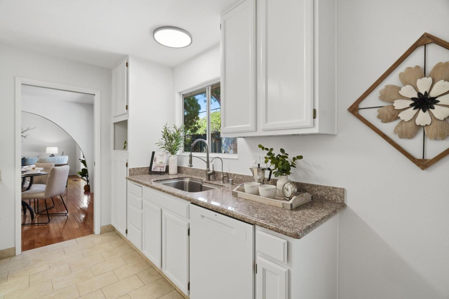 6314 Menlo DR