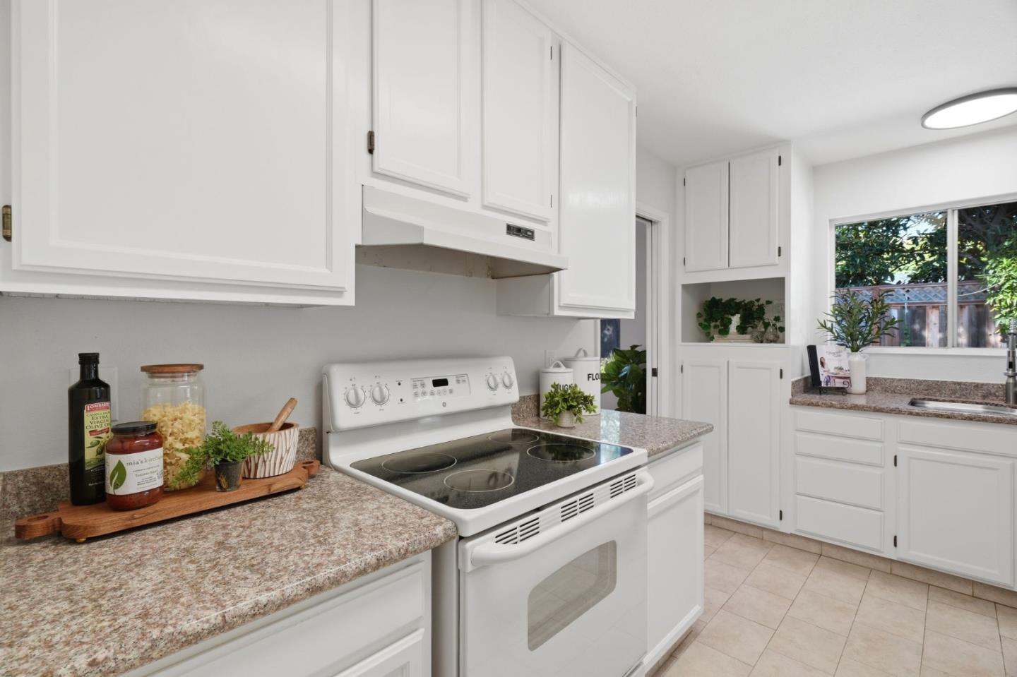 6314 Menlo DR