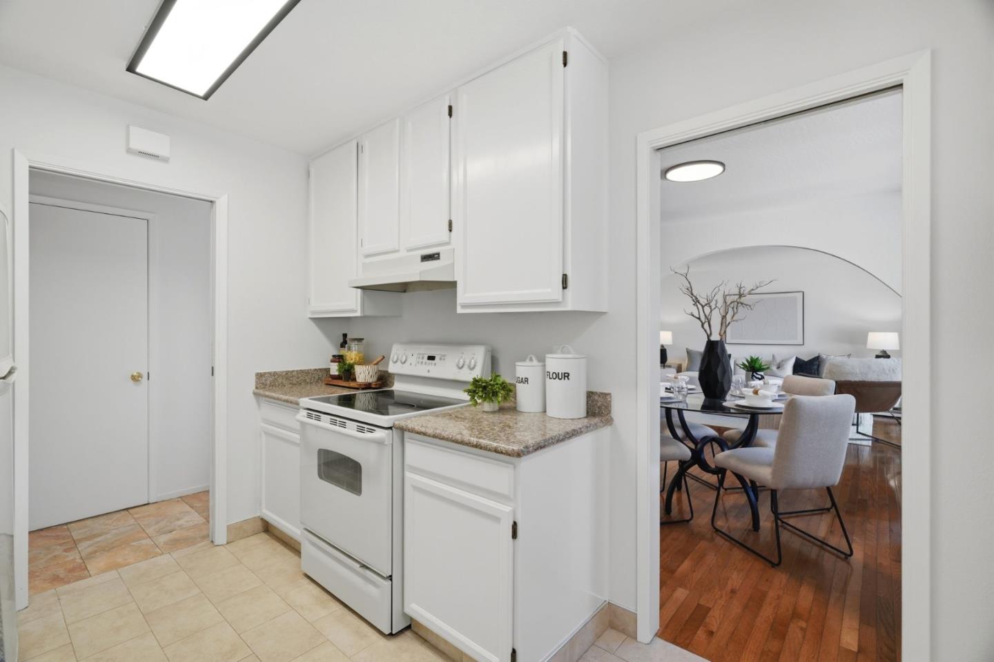 6314 Menlo DR