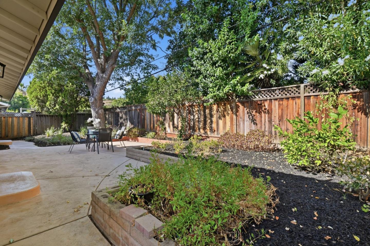 6314 Menlo DR