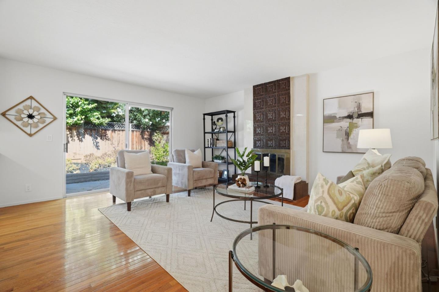 6314 Menlo DR