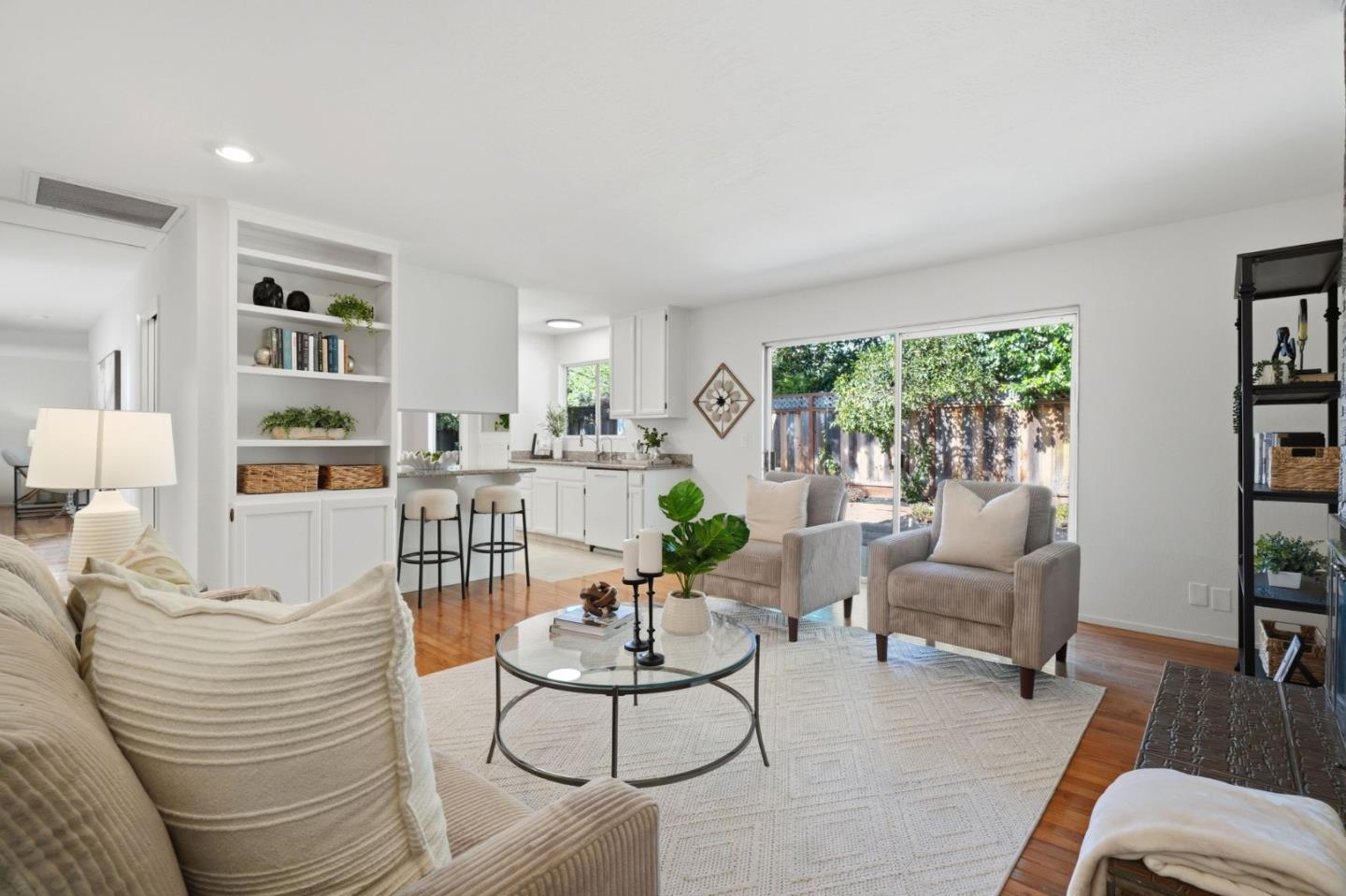 6314 Menlo DR