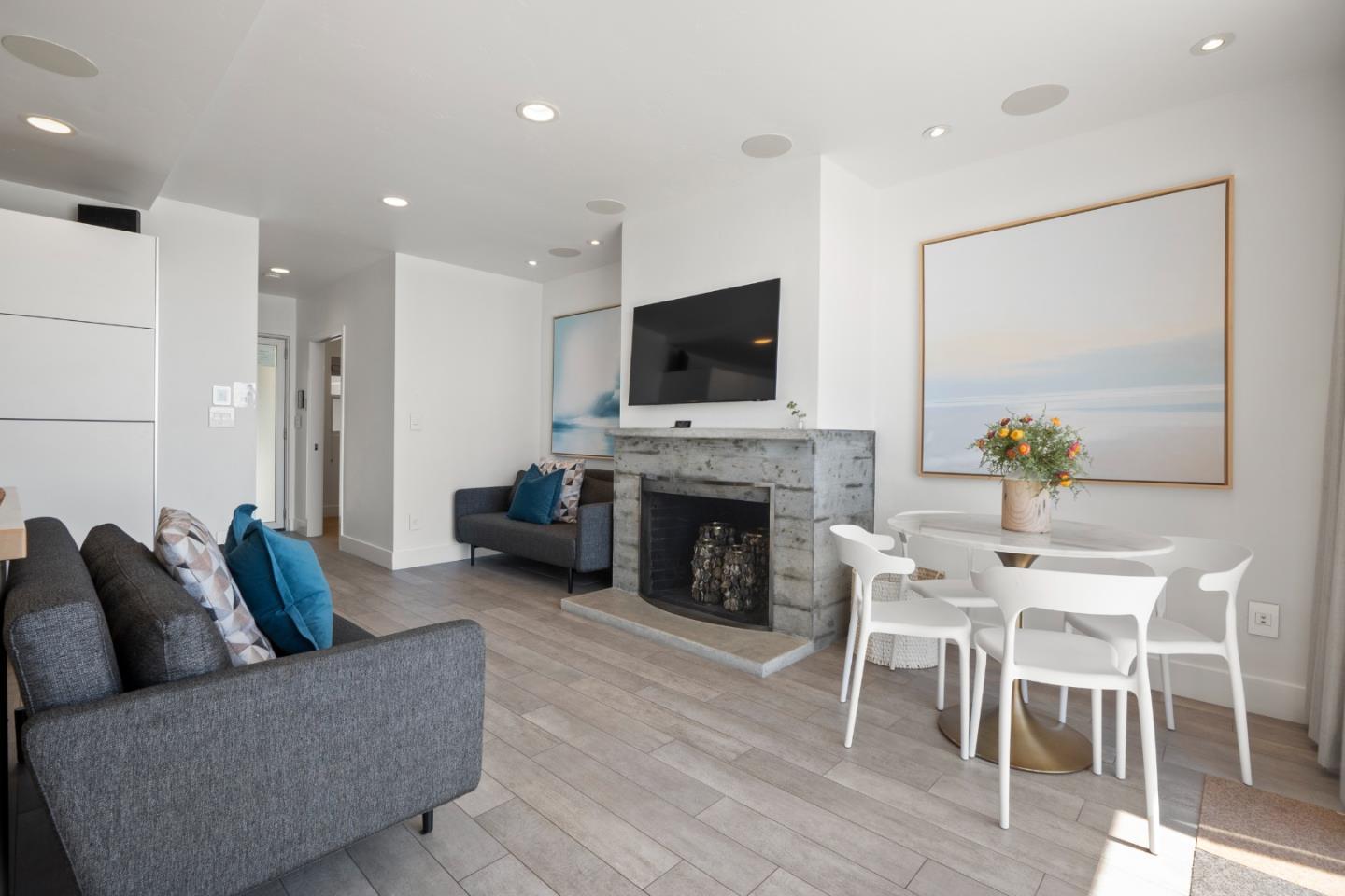264 Beach DR