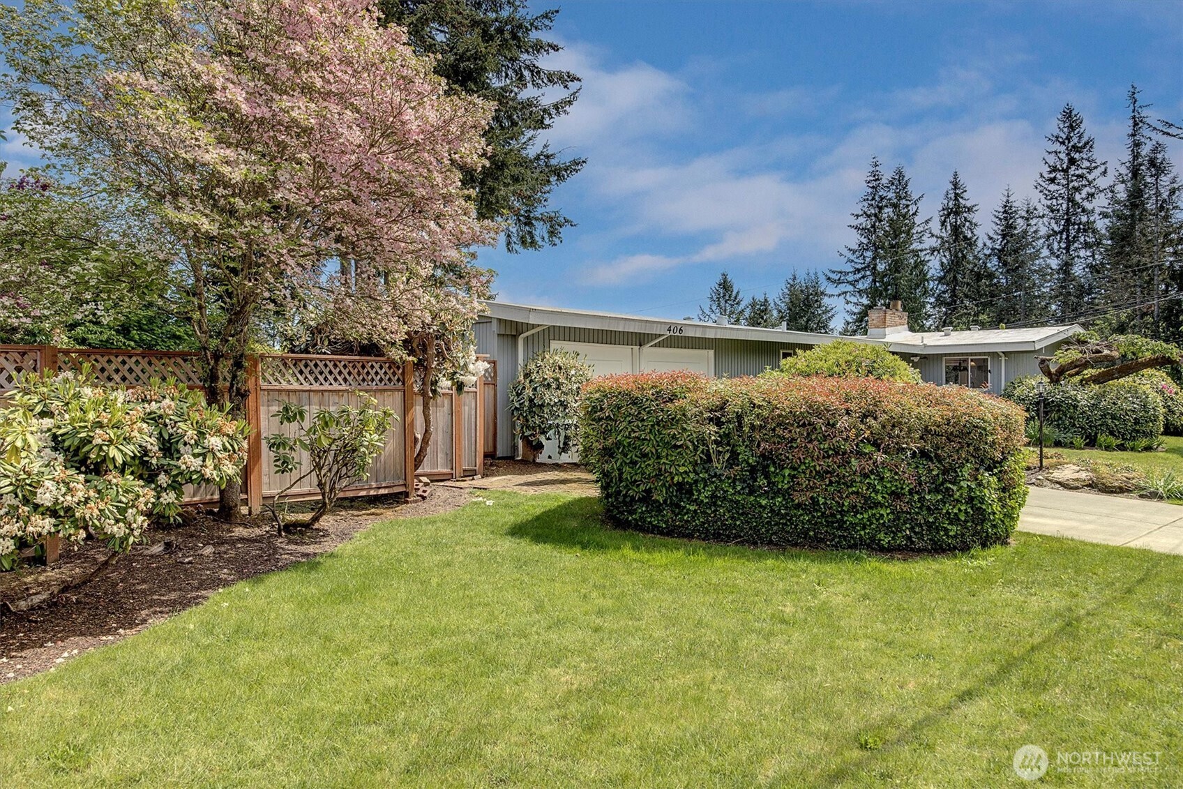406 166th Avenue NE