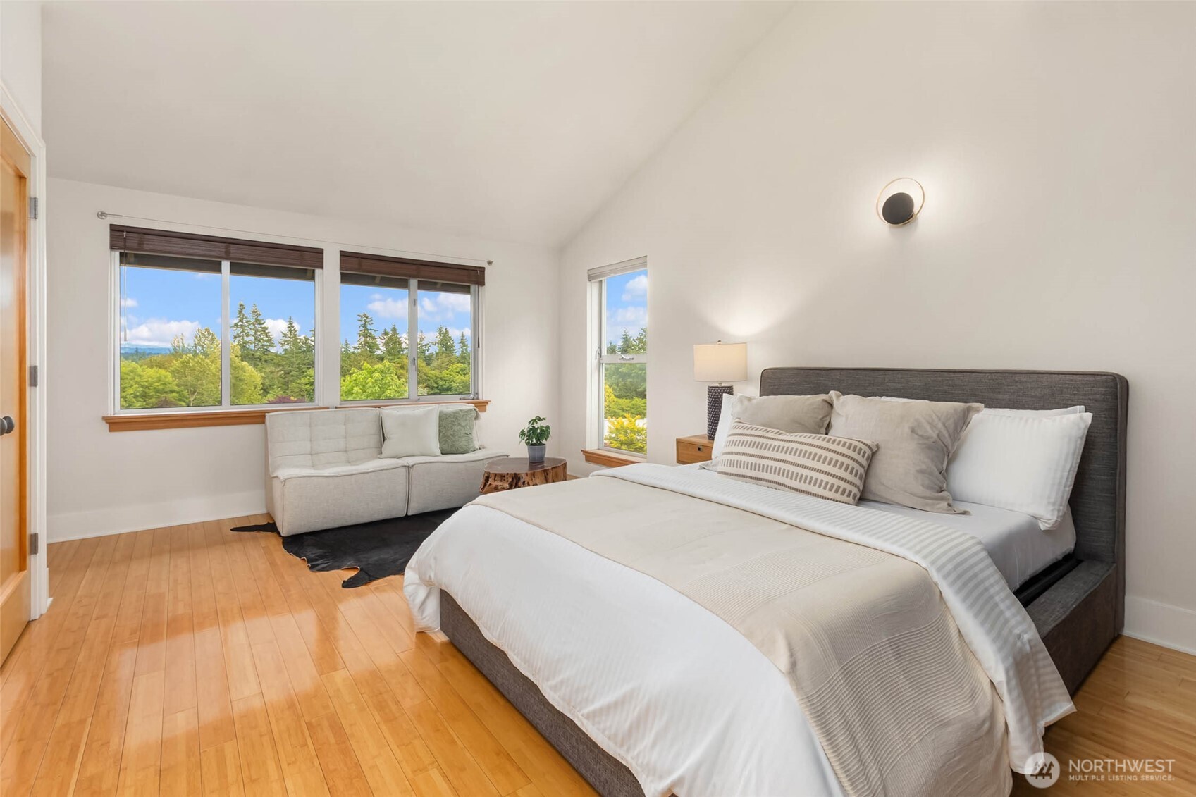 10606 NE 155th Place