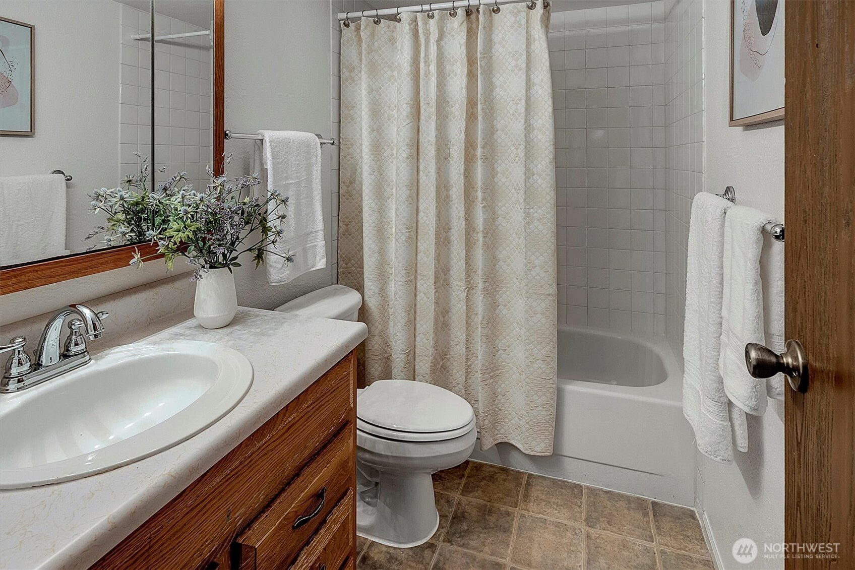 4641 West Lake Sammamish Parkway SE Unit: F105