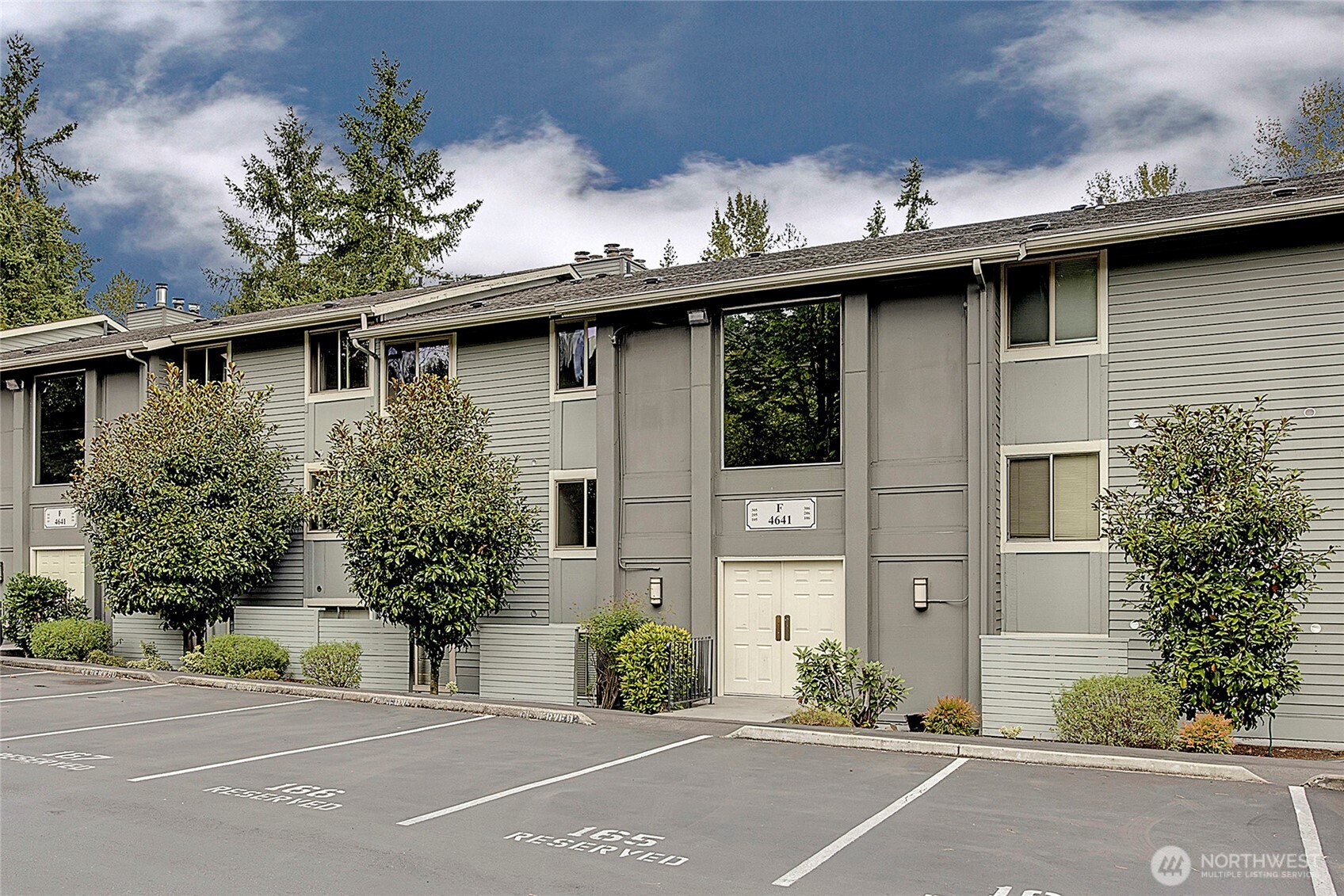 4641 West Lake Sammamish Parkway SE Unit: F105