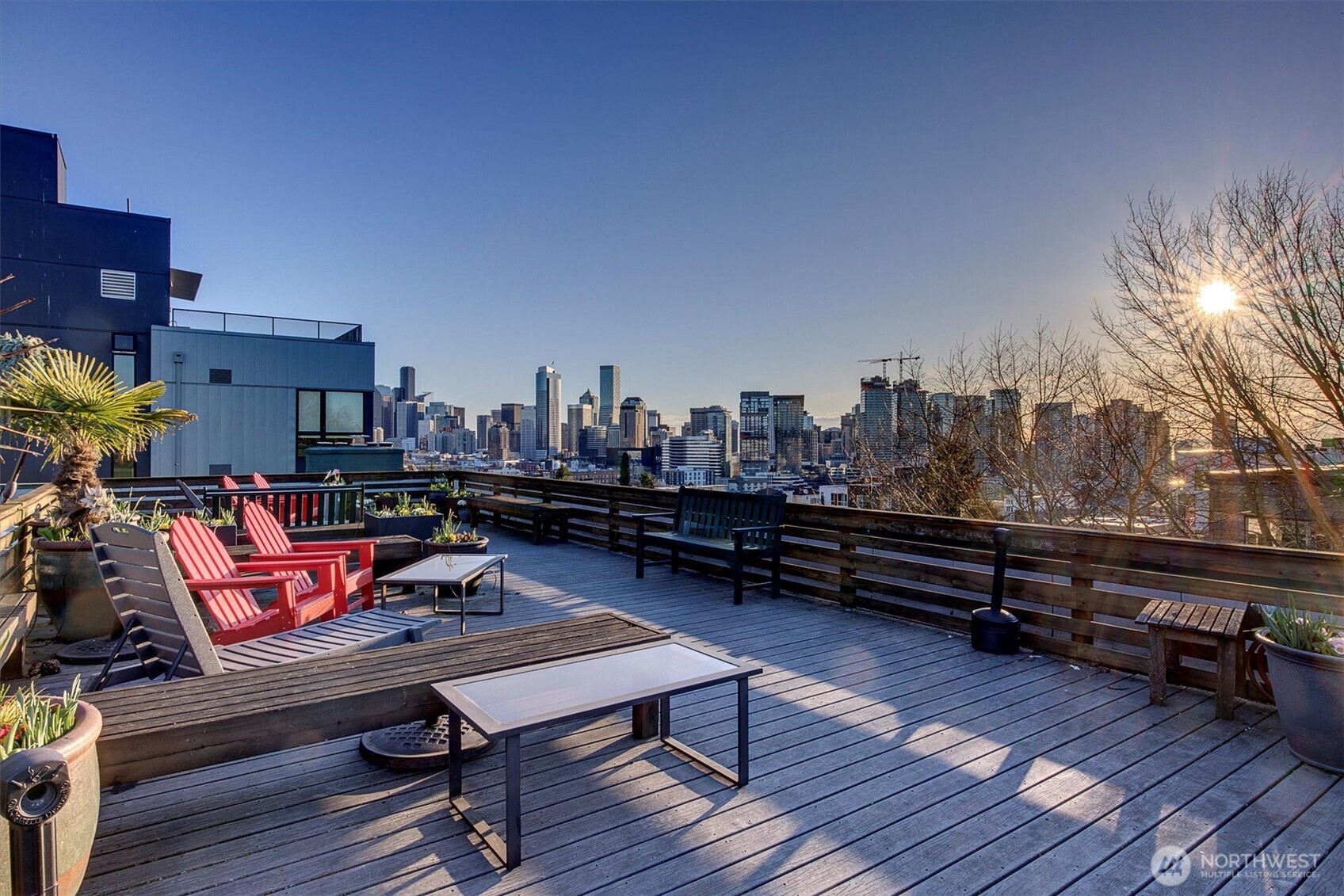 705 E Republican Street Unit: 302