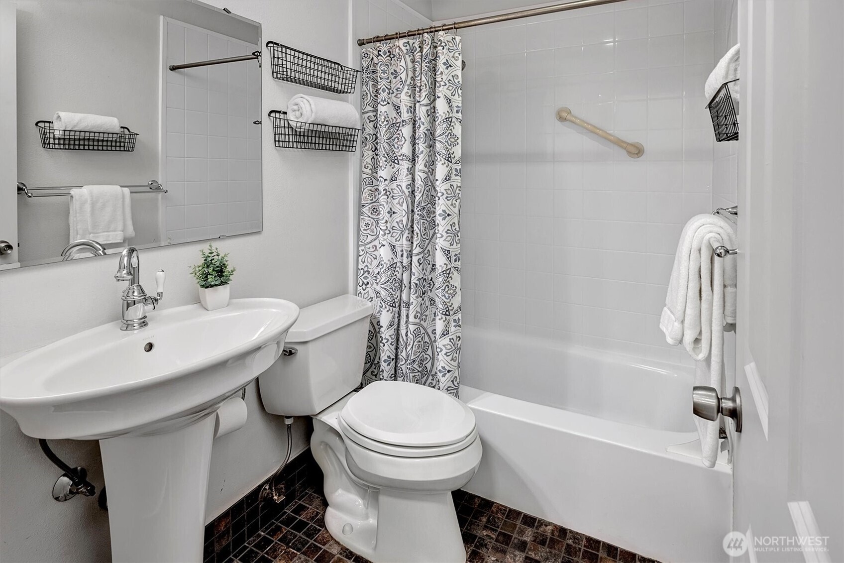 705 E Republican Street Unit: 302