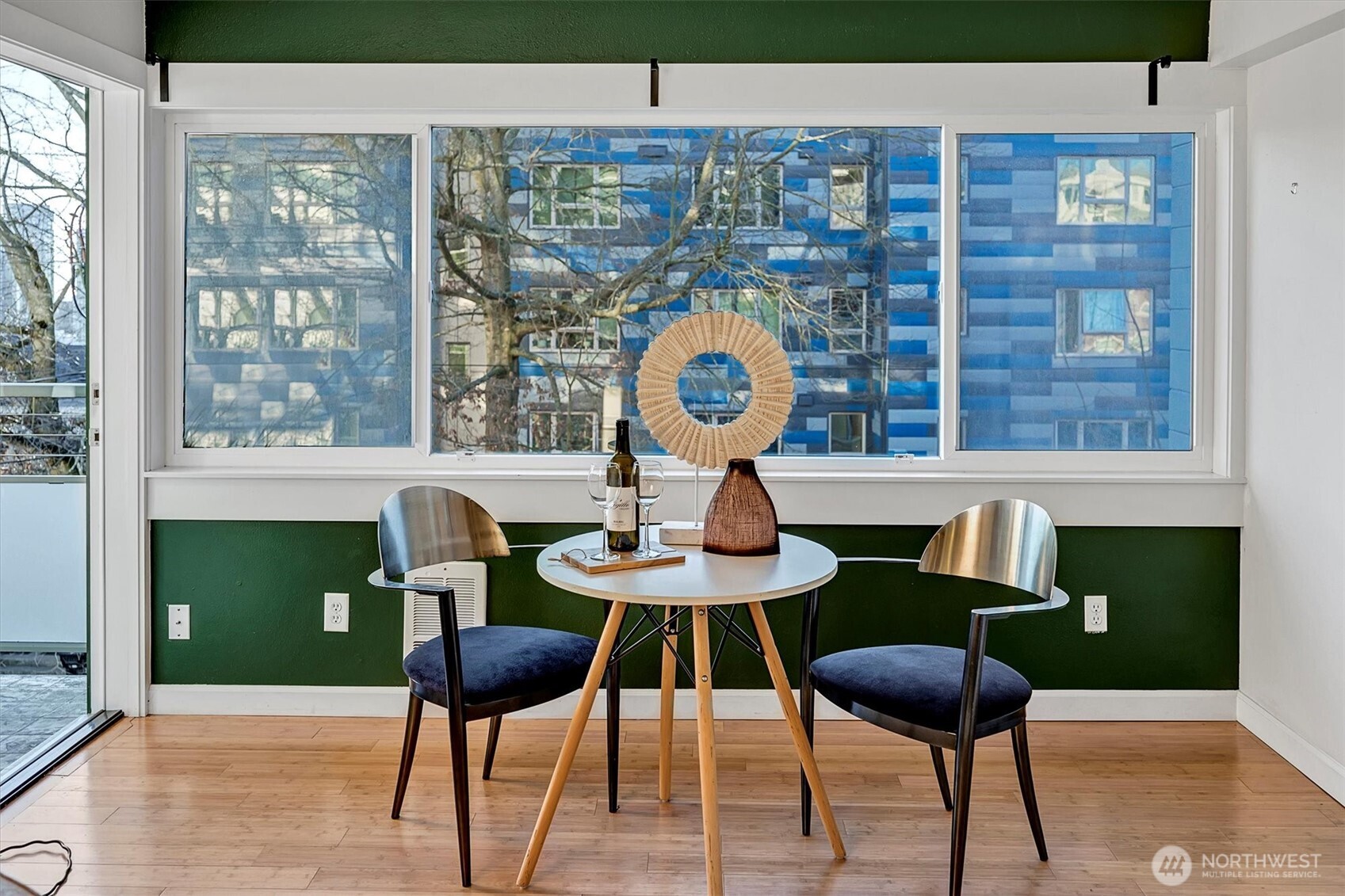 705 E Republican Street Unit: 302