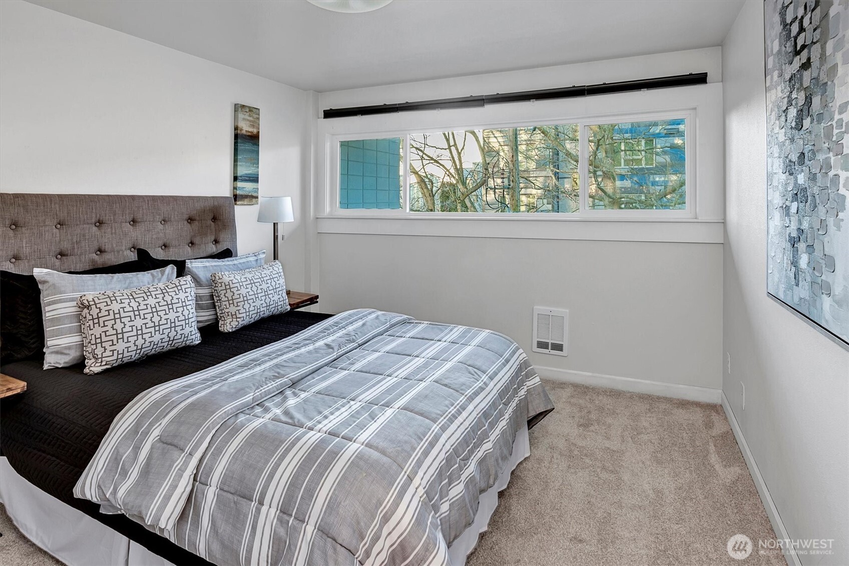705 E Republican Street Unit: 302