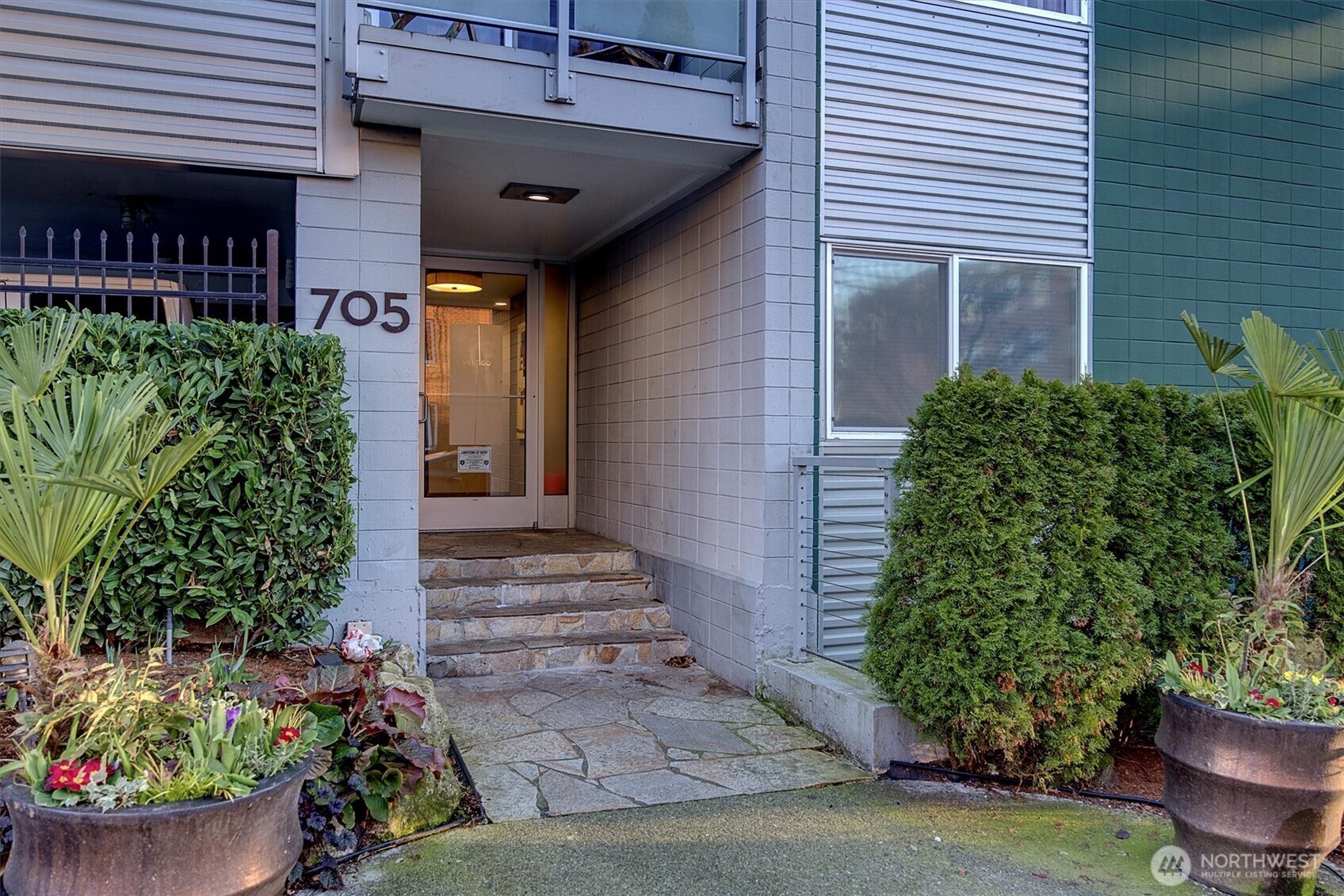 705 E Republican Street Unit: 302