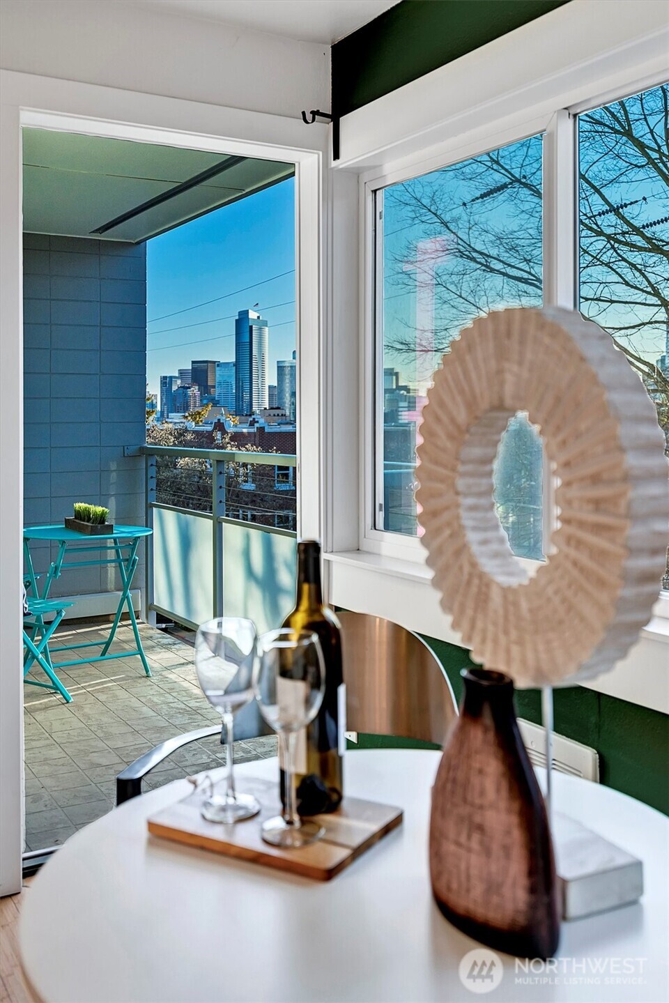 705 E Republican Street Unit: 302