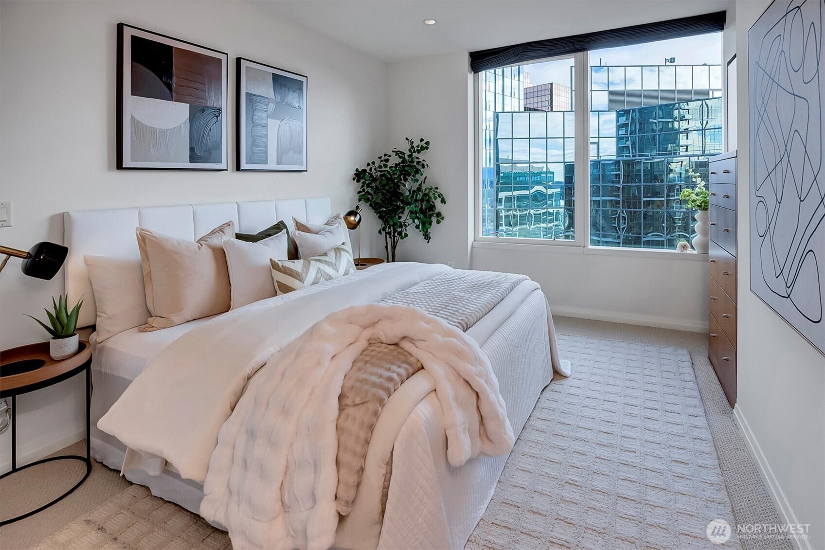 10700 NE 4th Street Unit: 2712