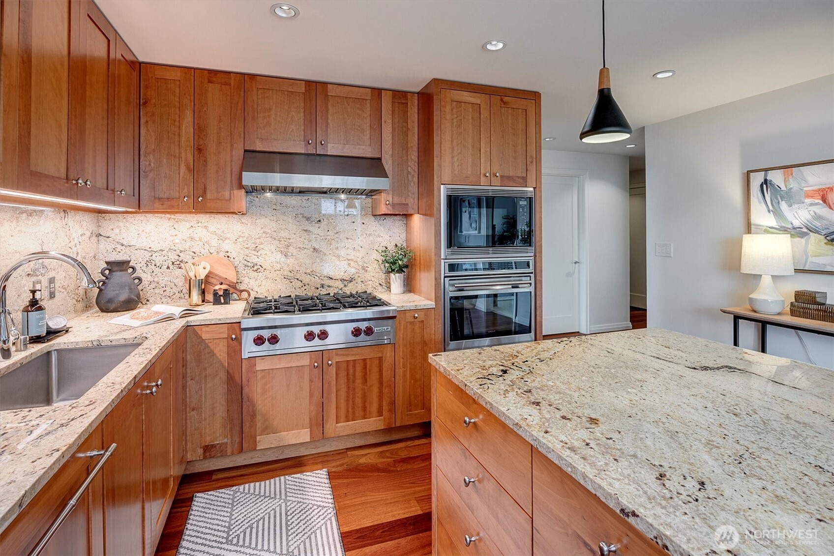 10700 NE 4th Street Unit: 2712