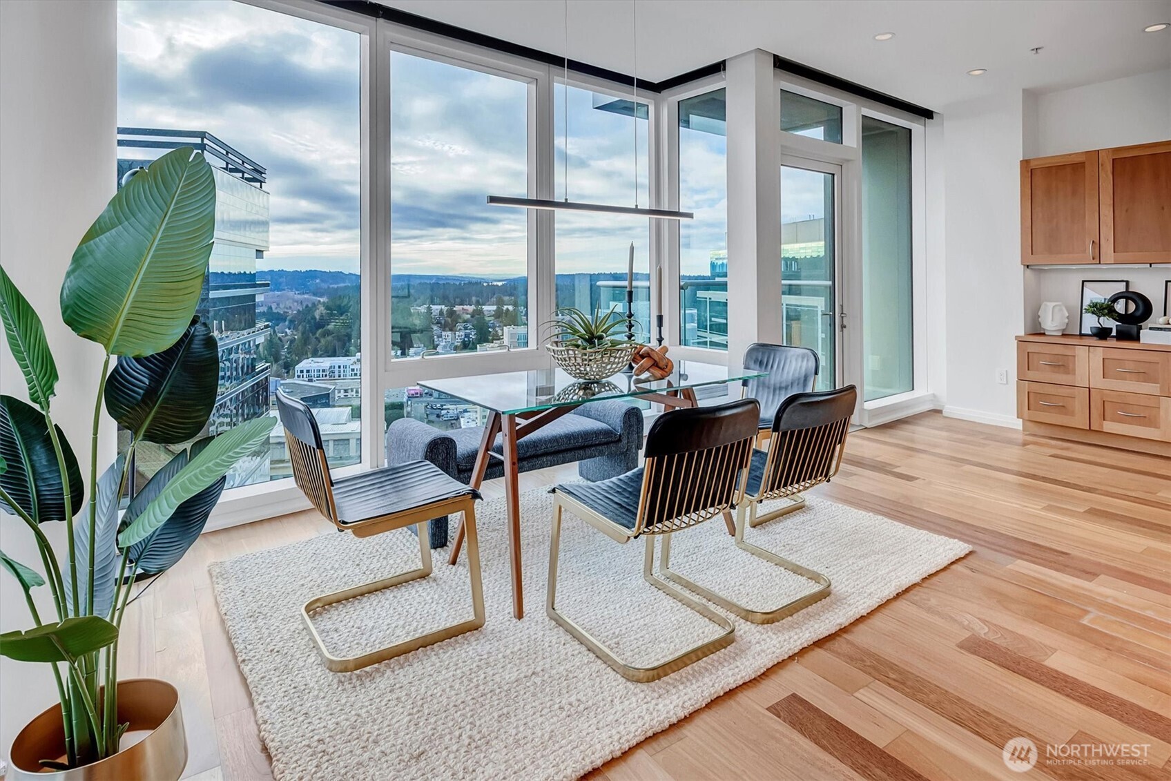 10700 NE 4th Street Unit: 2712