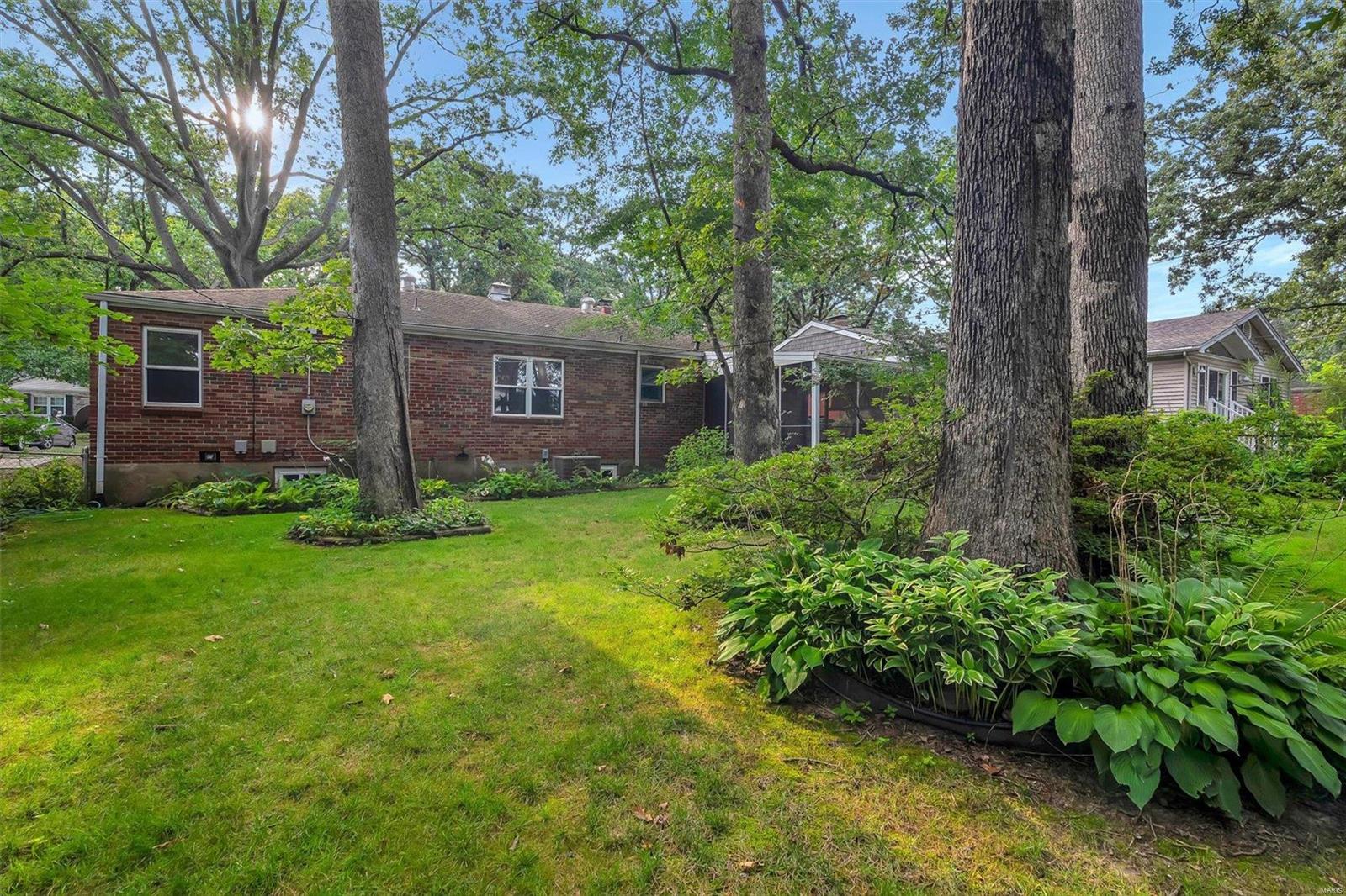 1128 Eastbrook Lane