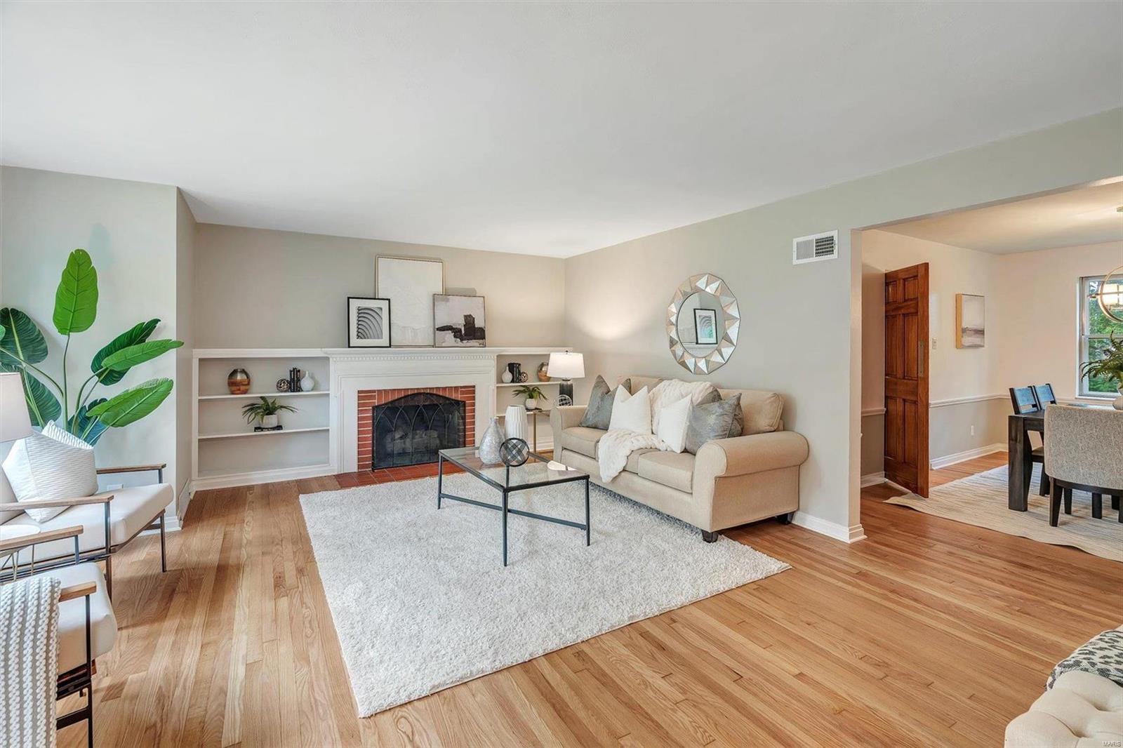 1128 Eastbrook Lane