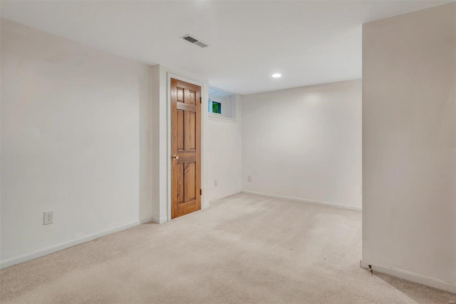 1128 Eastbrook Lane