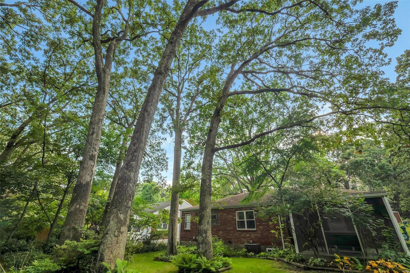 1128 Eastbrook Lane