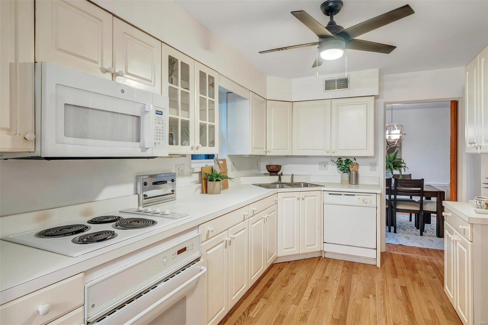 1128 Eastbrook Lane