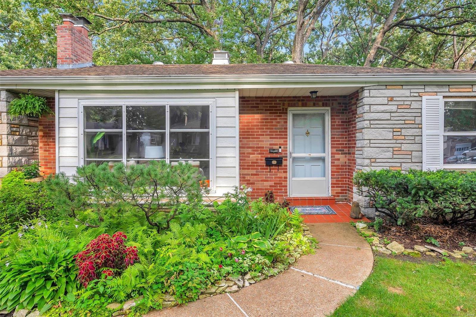 1128 Eastbrook Lane