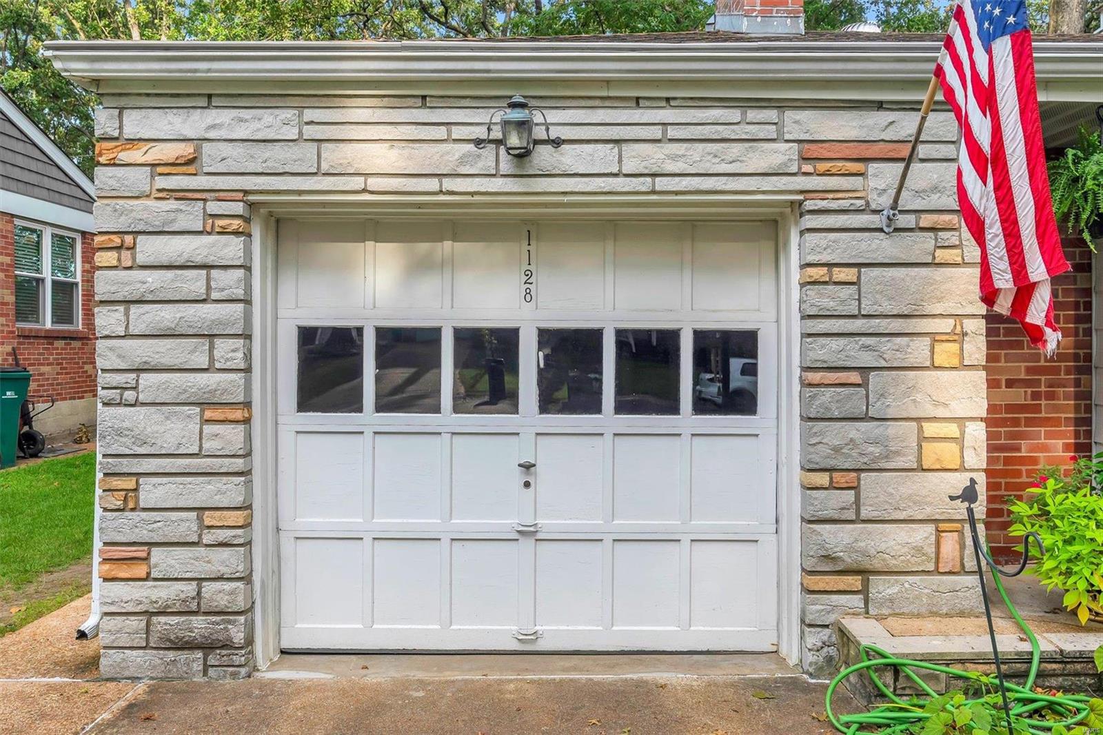 1128 Eastbrook Lane