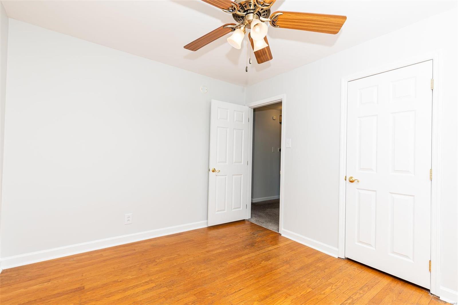 5904 Apple Valley Drive