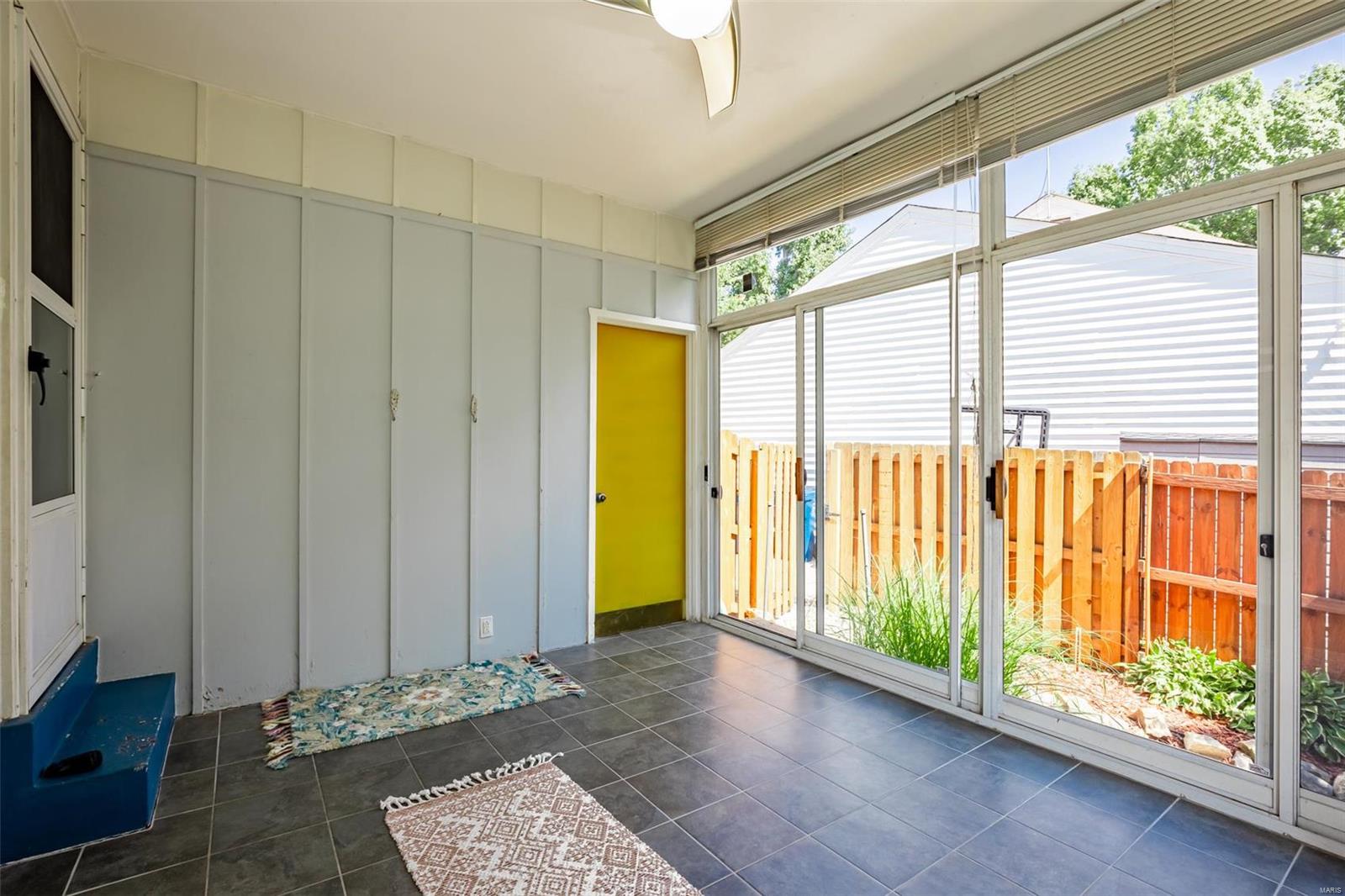 5904 Apple Valley Drive