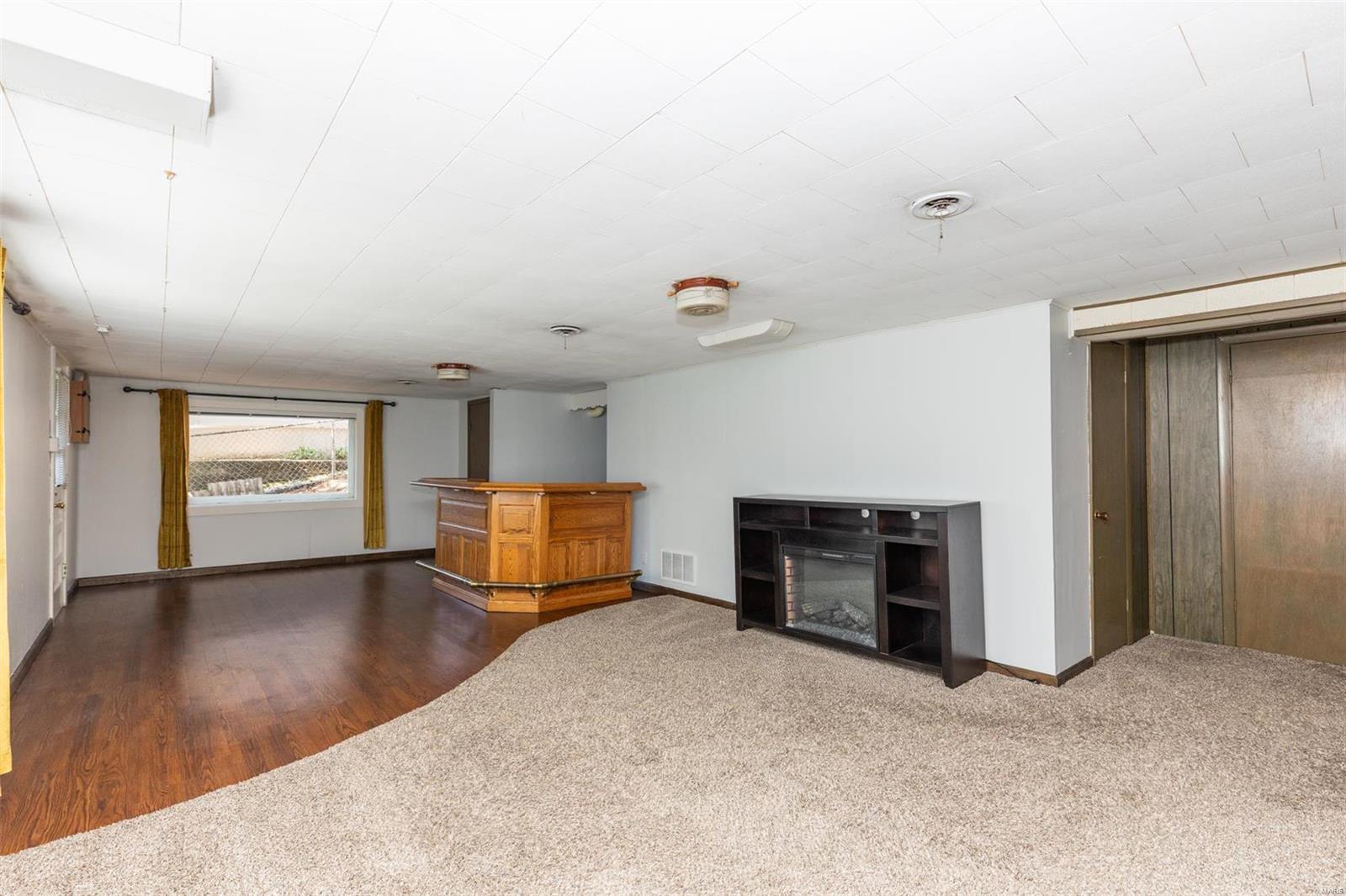 5904 Apple Valley Drive