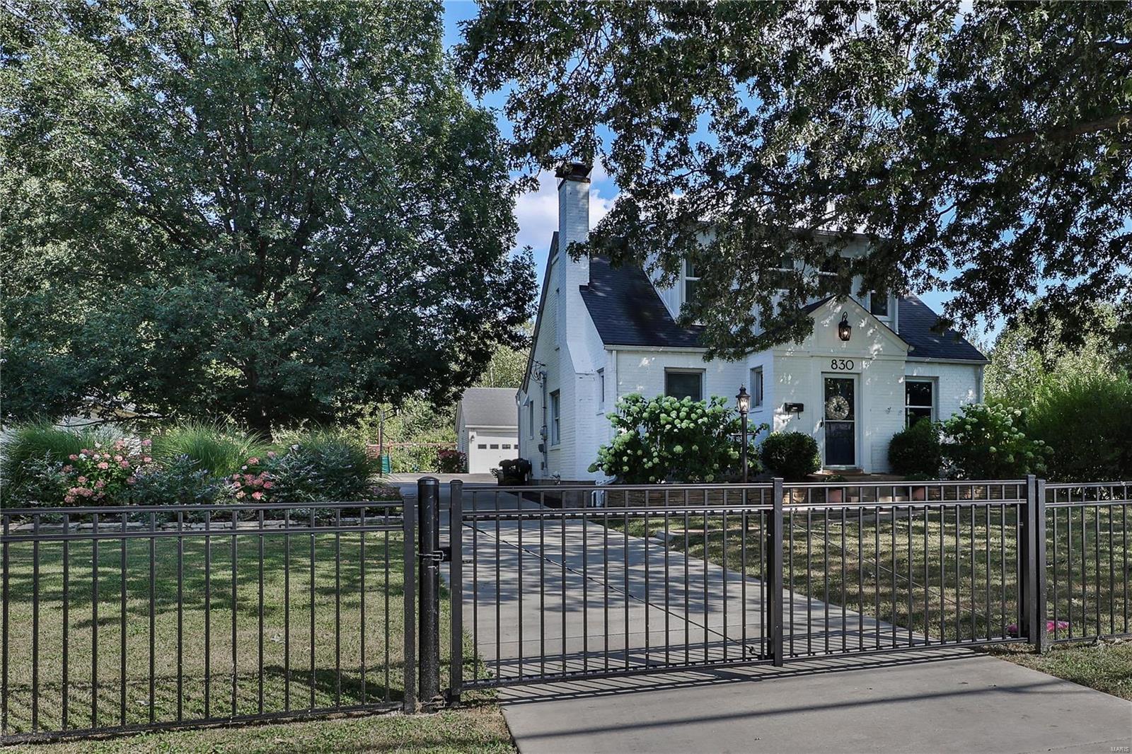 830 North Sappington Road