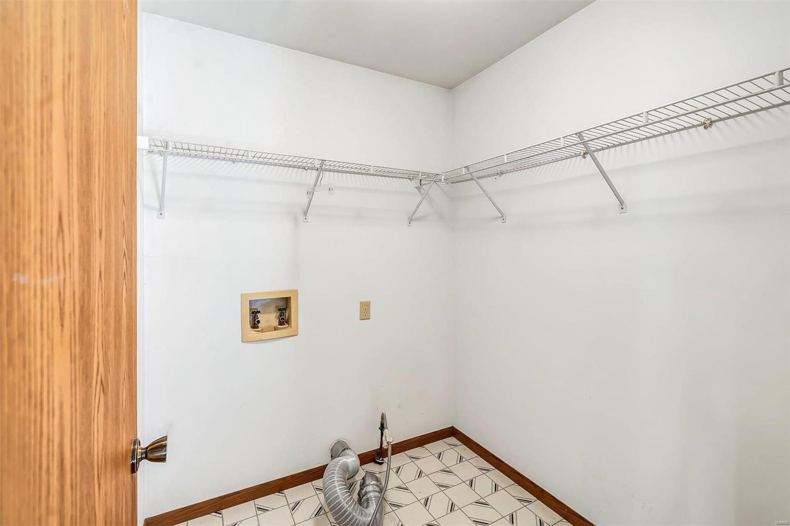 3033 Oakstowne Place