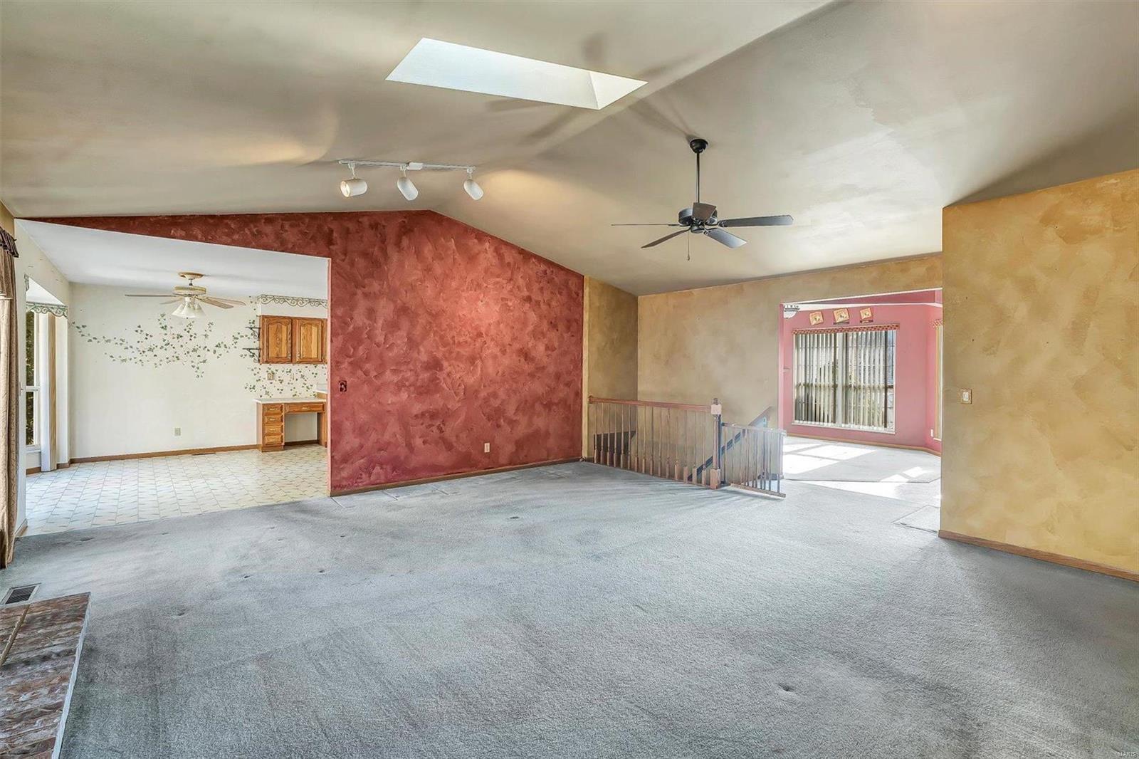 3033 Oakstowne Place