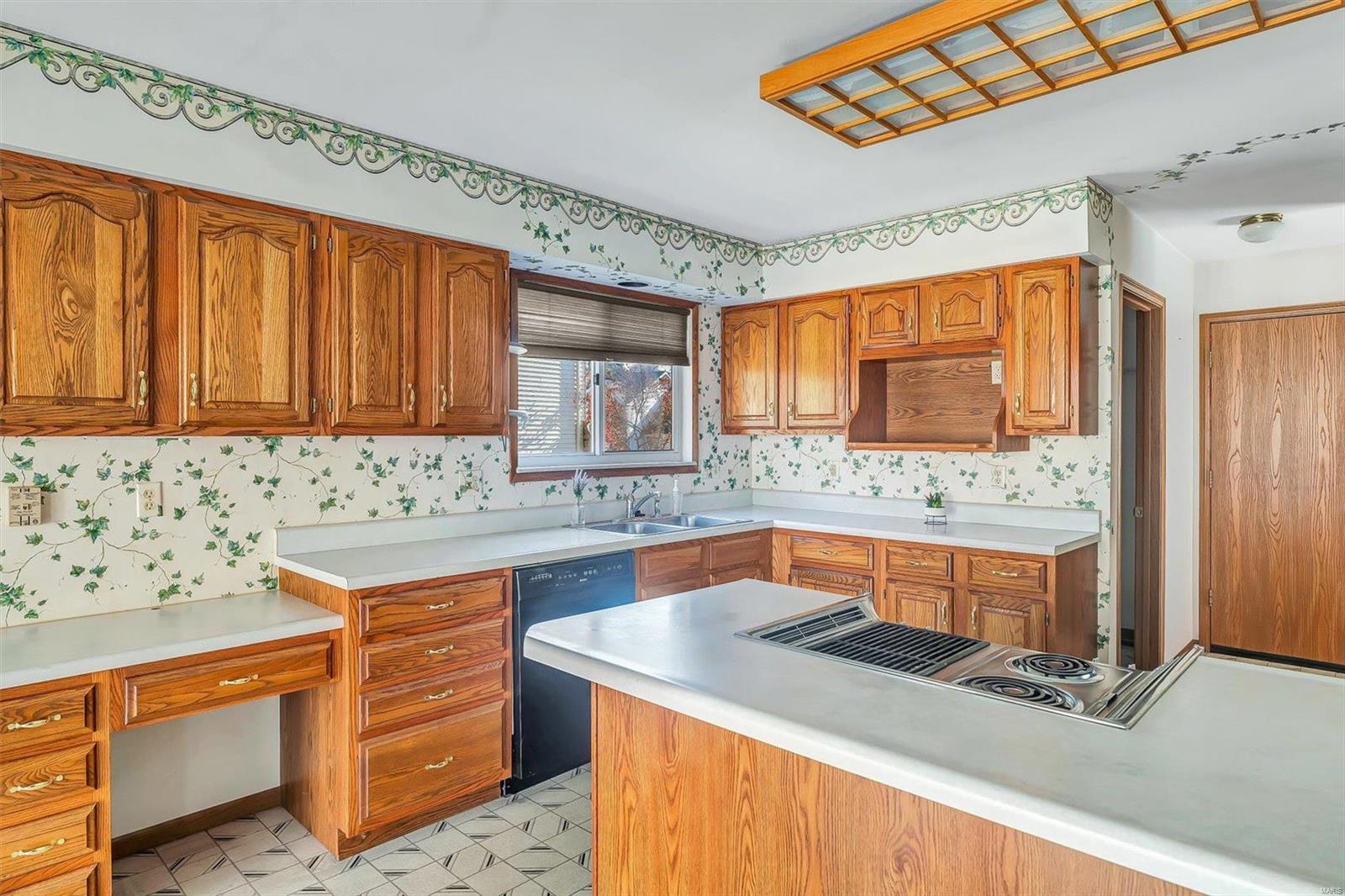 3033 Oakstowne Place