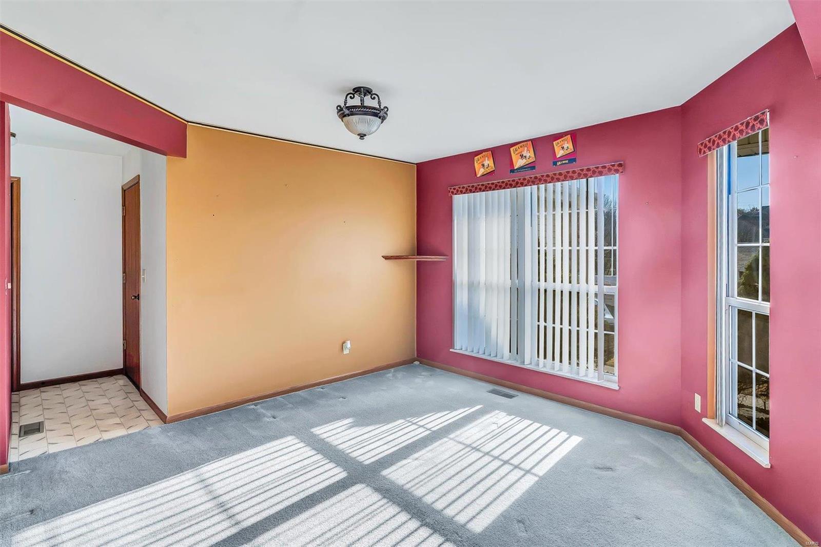 3033 Oakstowne Place