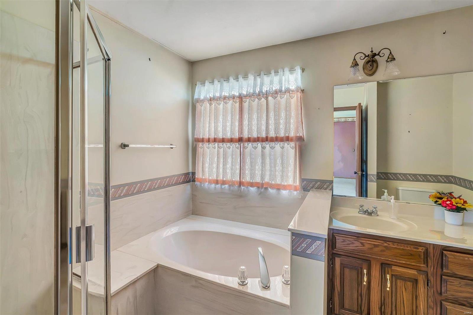 3033 Oakstowne Place