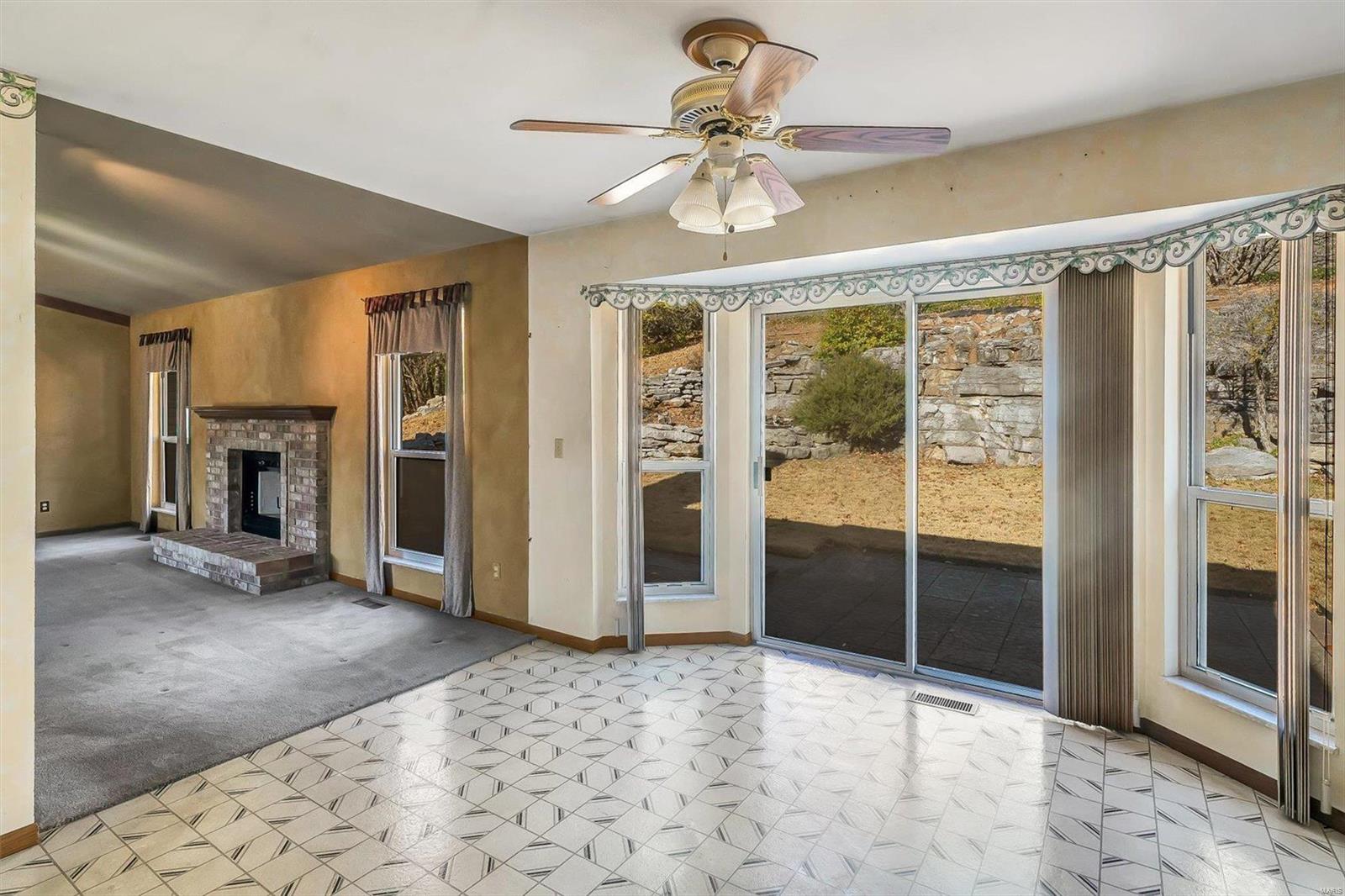 3033 Oakstowne Place